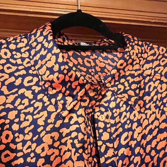 Fashion Nova Poplin Animal Print Button Front Blouse NWT! Size 3X - Picture 8 of 8